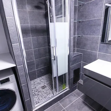 Luckey Homes - Cote Ferembach Appartement Paris