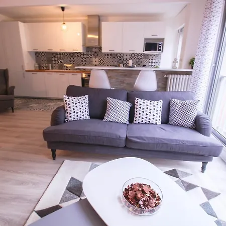 Luckey Homes - Cote Ferembach Paris